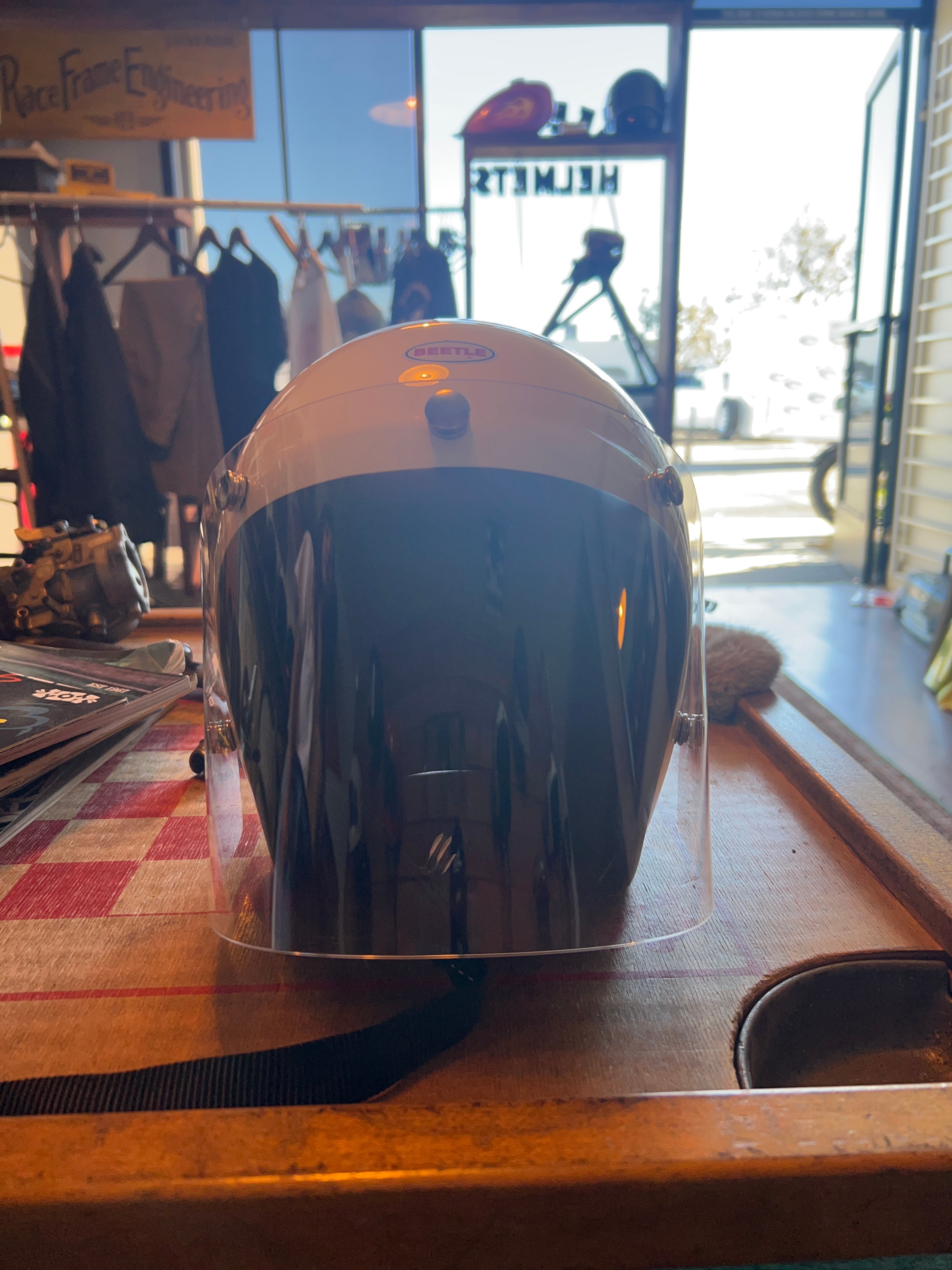 Oceanbeetle x Wornout – Beetle Helmets